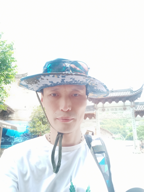 童群海的第一张照片--浙江认干亲服务网