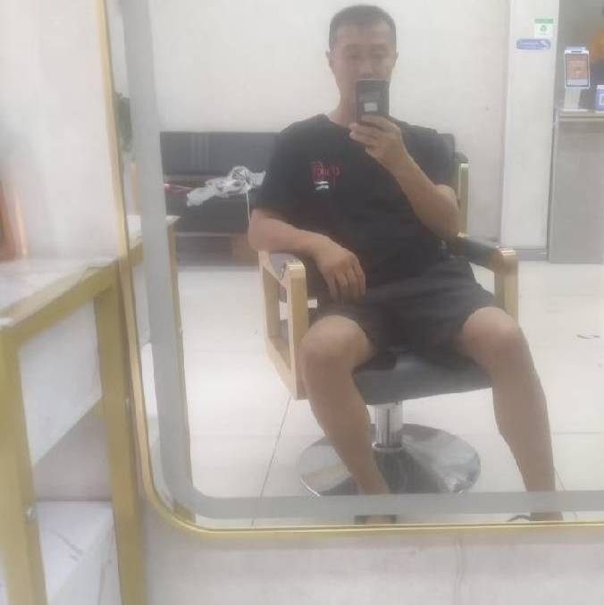 闫杰的第一张照片--浙江认干亲服务网