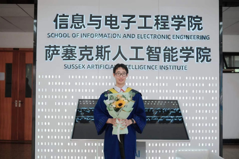 陈潇的第三张照片--浙江认干亲服务网